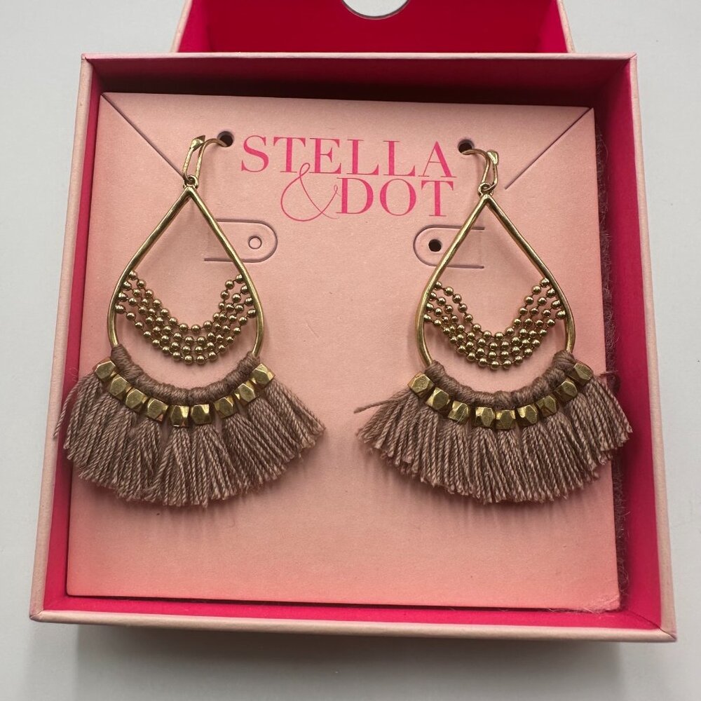 Stella & Dot Roman Chandelier Earrings Gold Tone Fringe Beaded Boho Statement - Picture 2 of 7